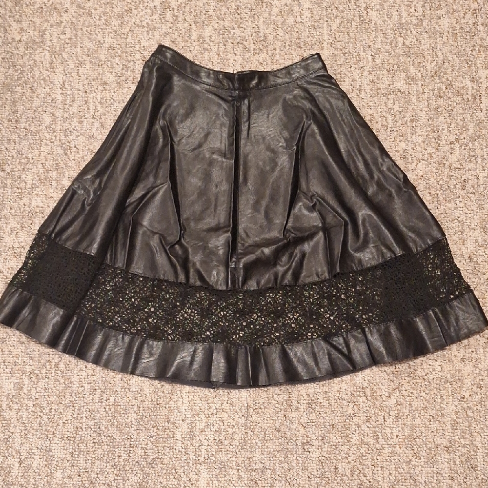 Elegant Black A-Line Faux Leather Skirt with Lace Accent